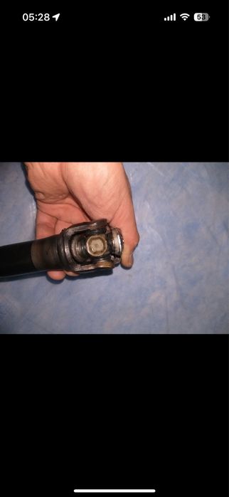 Рулевой поперечных карданый вал