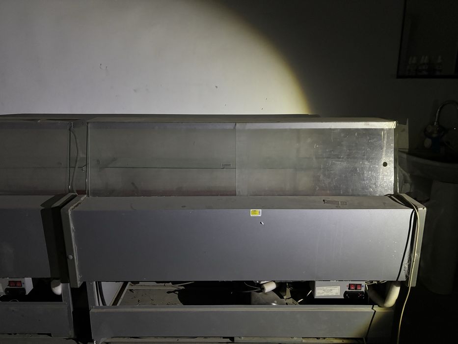 Холодильник для магазина