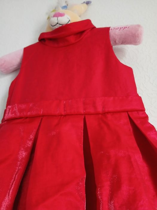 Разкошна рокля 18м