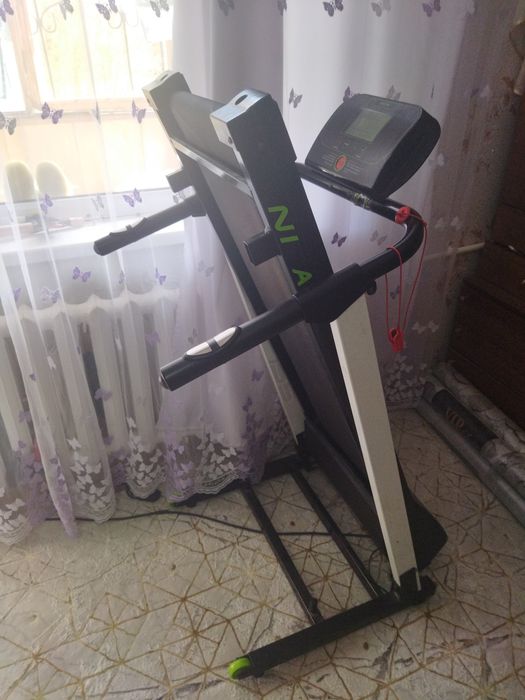 Продам беговую электродорожку