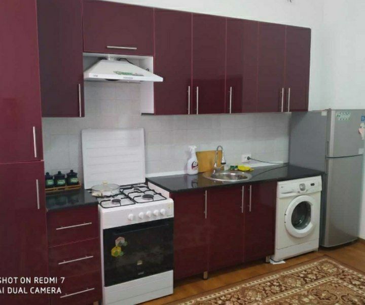 Продаётся 1 х комнатная квартира Торговый центр напротив Хамкор банка