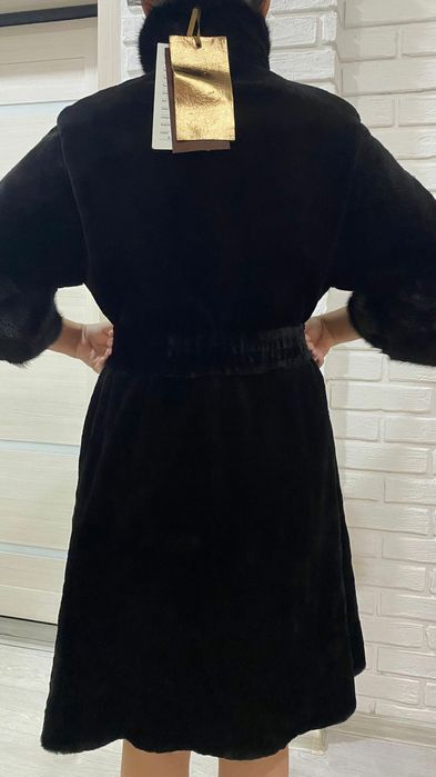 Шуба норковая черная