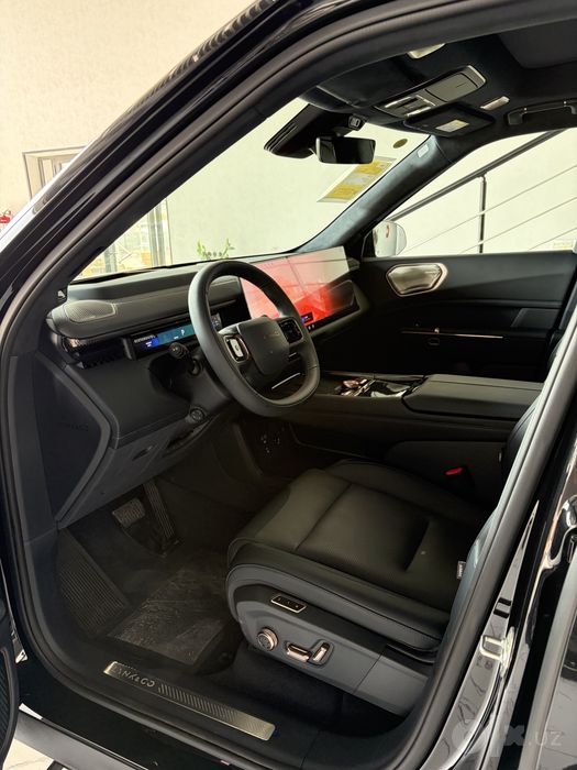 Lynk & co 900 gibrid