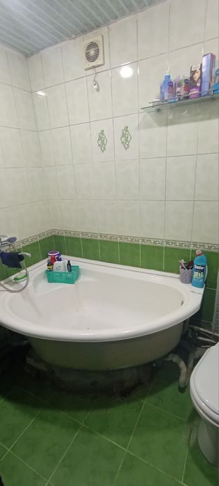 3 xonali kvartira 70 kv 3/2/4