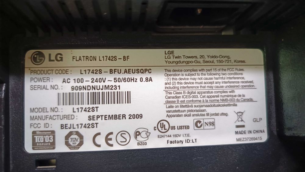 Мониторы LG FLATRON L1742S/L1734S 2 шт.