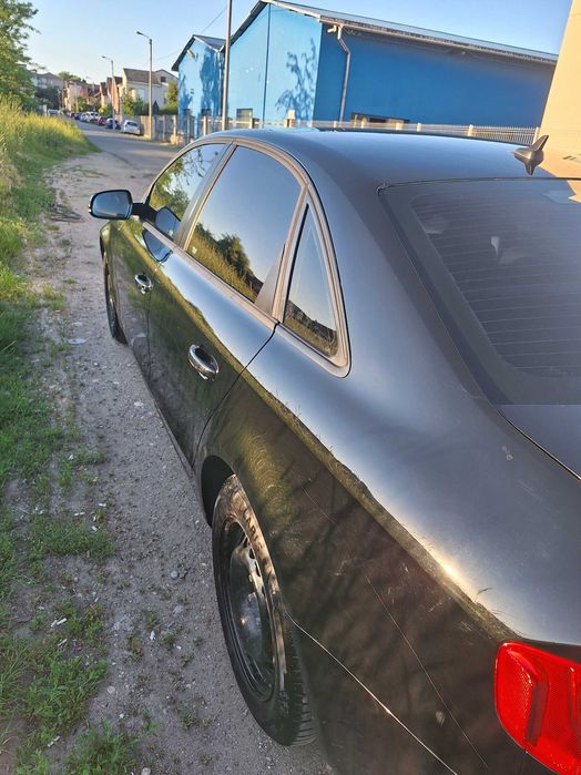 AUDI A4 2010 — imagine 2