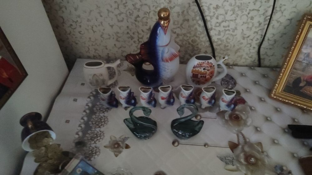 Старинный сервиз