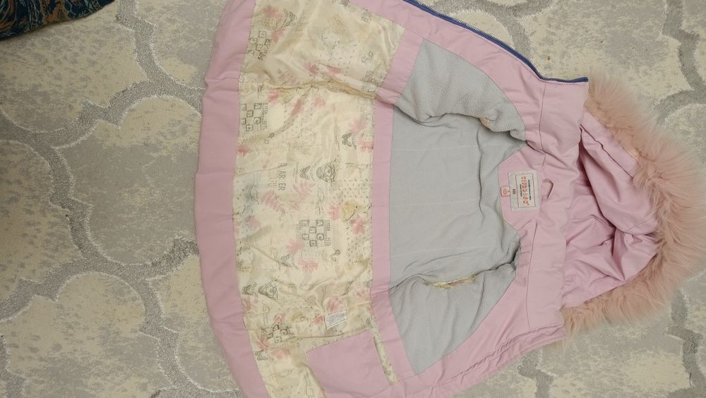 Продам зимние куртки со штанами