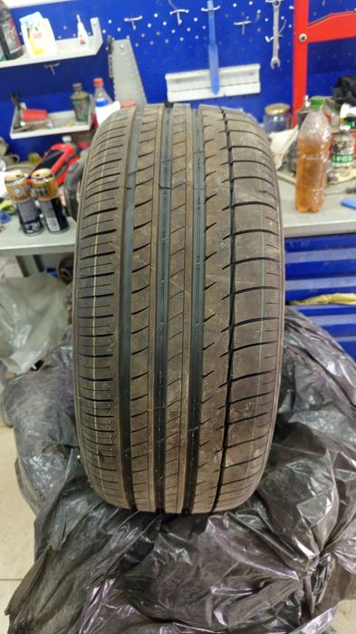 Продам шины комплект