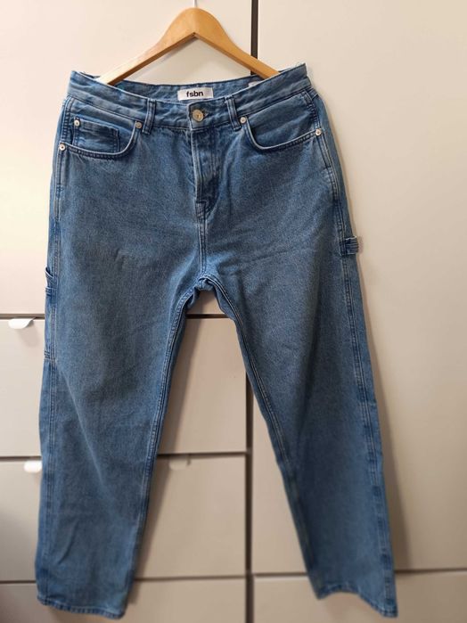 Тийнейджърски дънки