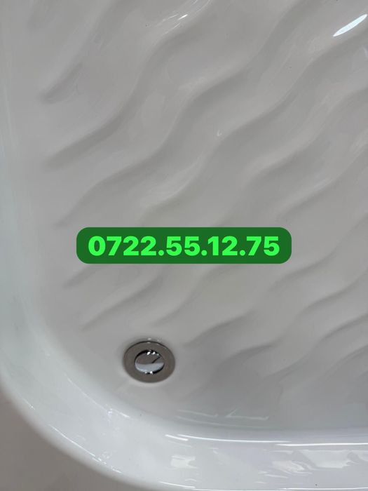 Cadita si panouri dus alb su panou plastic si rame de metalice alb