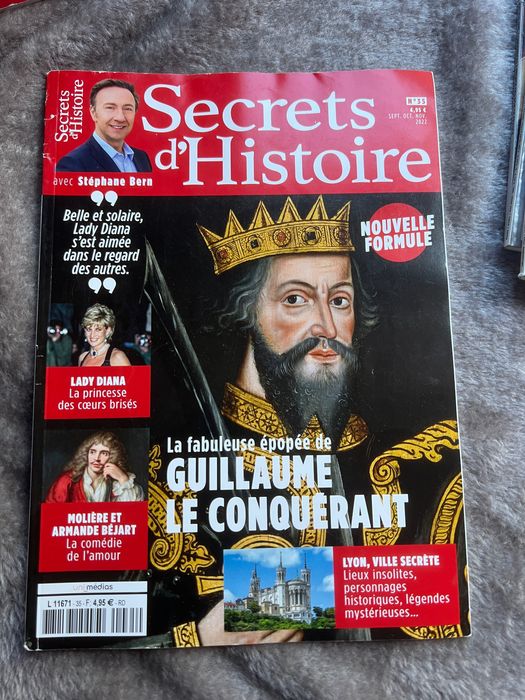 Lot 9 reviste Secrets d'Histoire (în limba franceză) - Stéphane Bern
