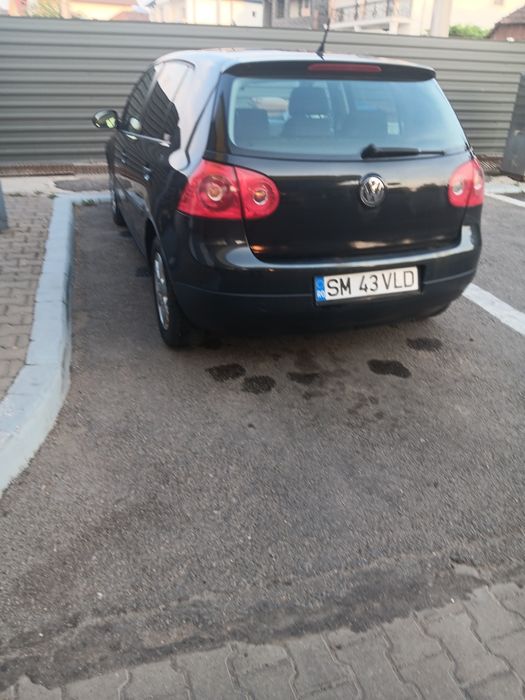 Vând golf 5 motor 1.4