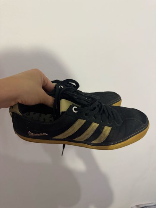 Маратонки adidas vespa винтидж