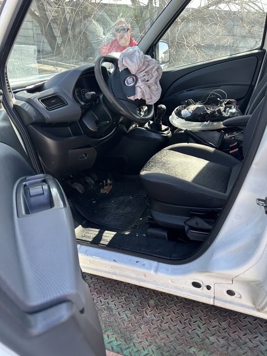 Fiat Doblo 1.3 M jet 2011 90кс товарен на части