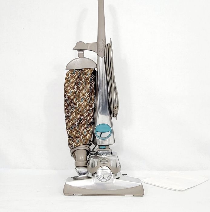 Продам моющий пылесос kirby