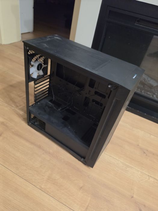 Vand sursa corsair si carcasa