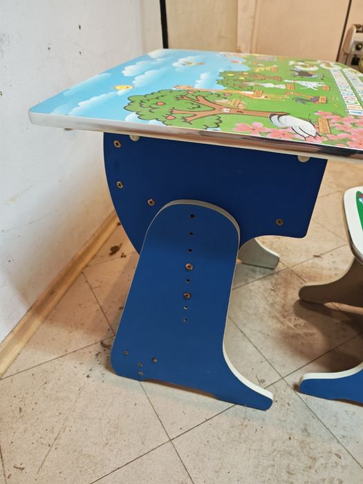 Детско бюро 4-9 години, регулируемо