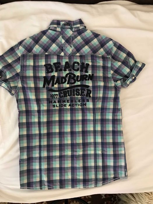 Спортен екип на ADIDAS ; Лек дънков костюм на Парушев - с бонус риза