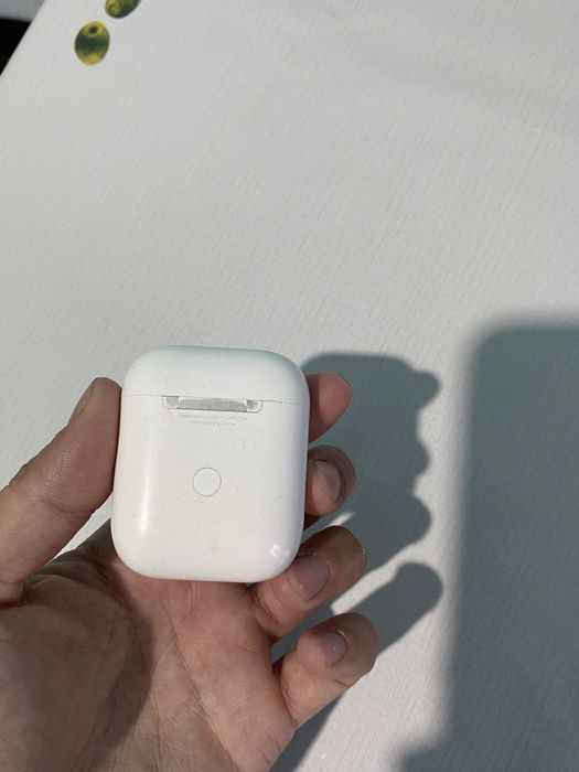 Airpods оригинал хорошем состояний