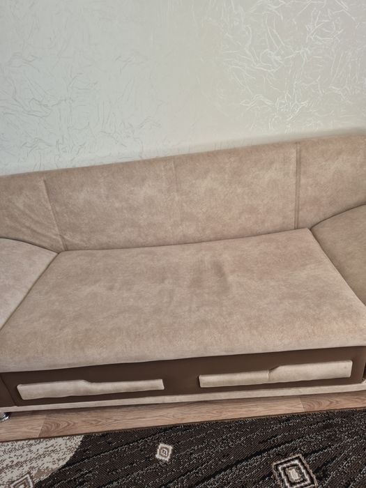 Срочно не дорого продам диван