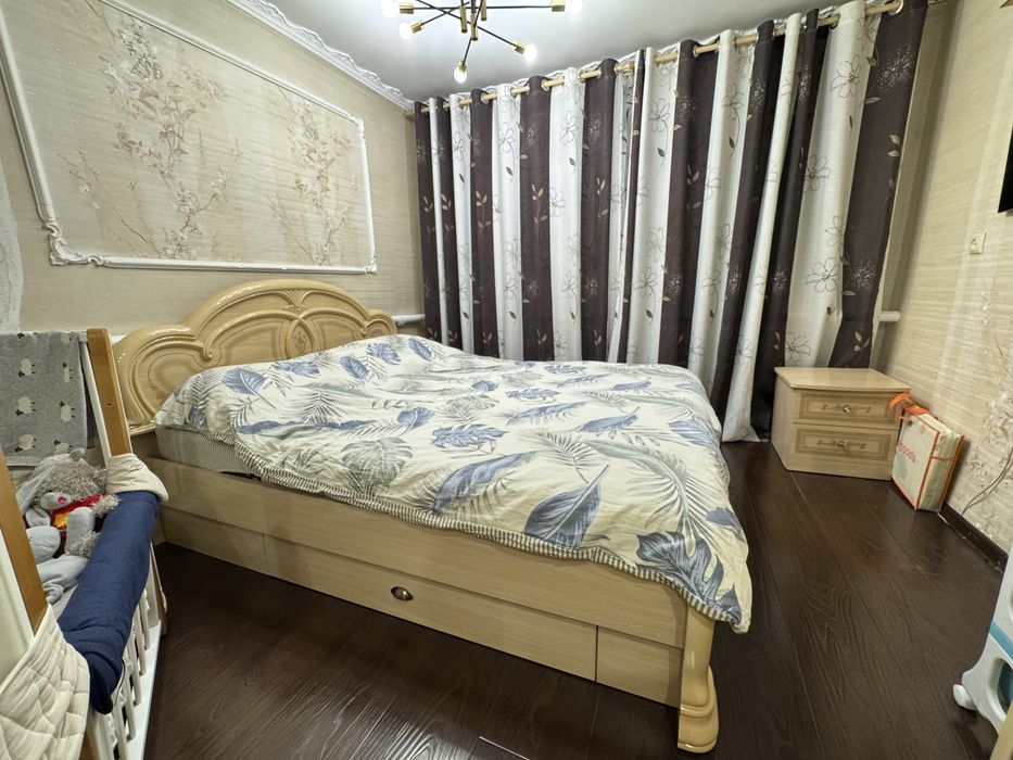 Спальный гарнитур