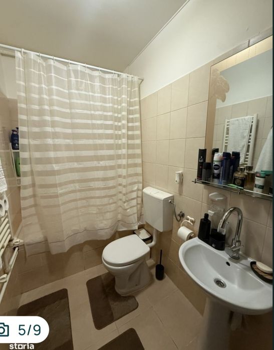 Proprietar vand apartament 2 camere.