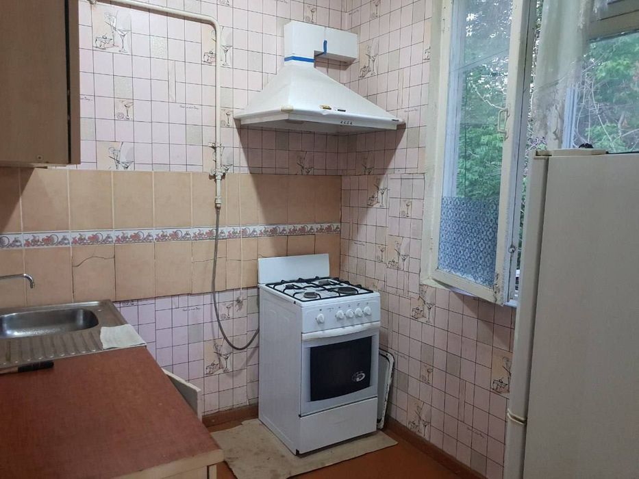 ^Чиланзар 7 квартал 1-комнатная квартира СРОЧНО! Продаётся