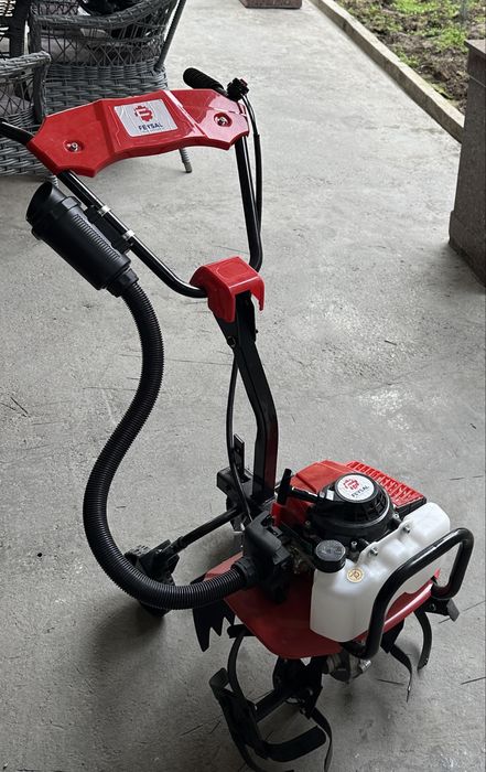 Traktor mini Er haydash uchun Arendaga beriladi