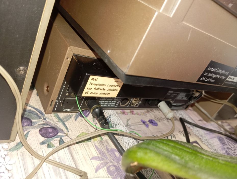 Комплект грамофон ресийвър и тонколони Sharp