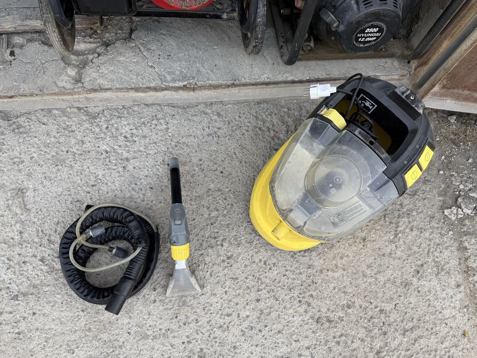* KARCHER Puzzi 8.1C оригинал Италия профессиональный пылесос для химч