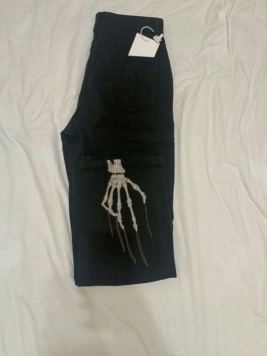 Широкие джинсы с узором