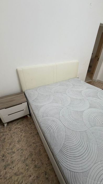 Диван спальный в отличном состояние