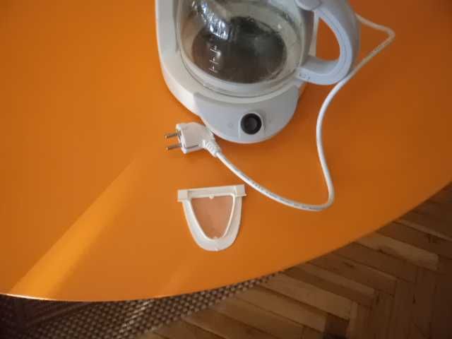 Кафе машина за шварц кафе DeLonghi