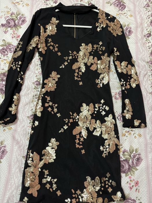 Вечерна черна рокля