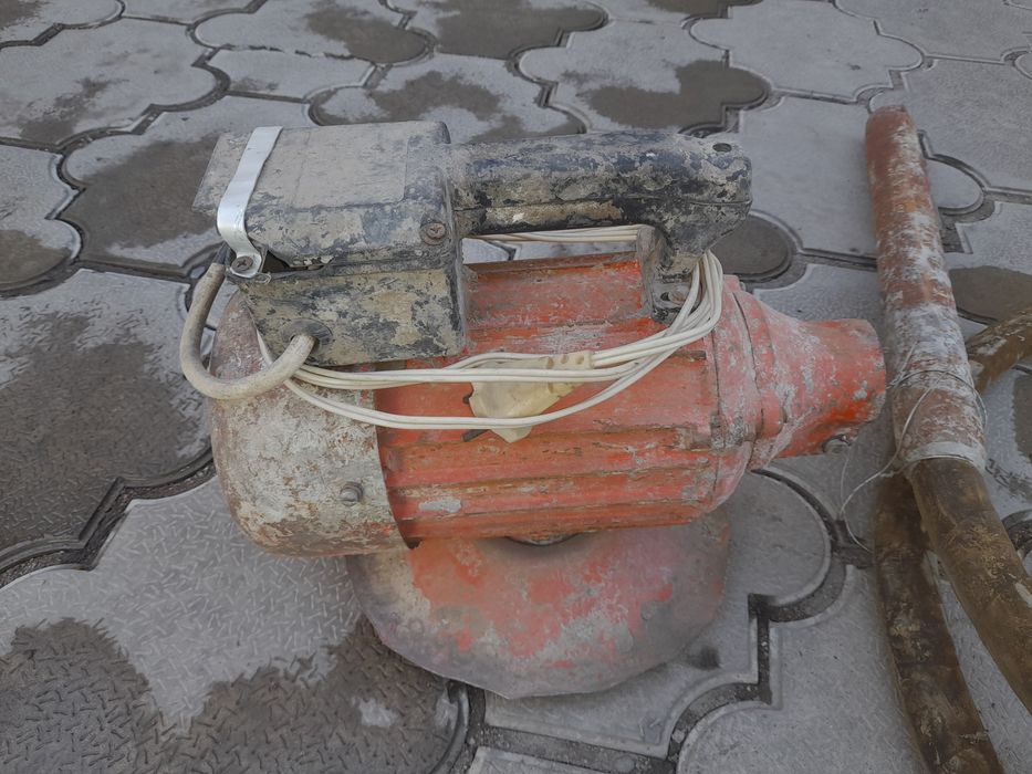 Вибратор глубинный +шланги