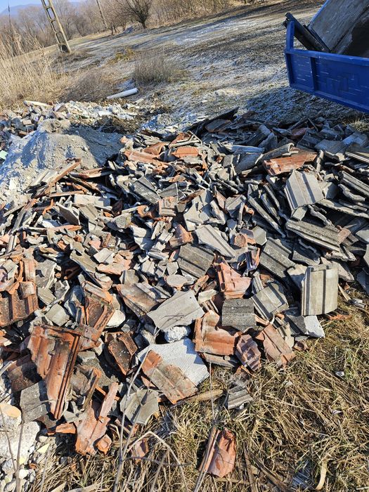 Lucrari cu miniexcavatorul și bobcat,transport moloz.