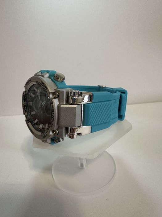 Часовник G Shock