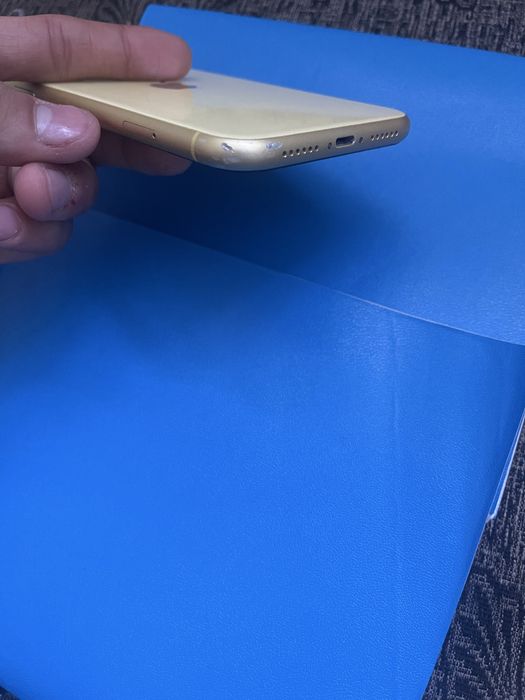 Iphone 11 64 GB Yellow