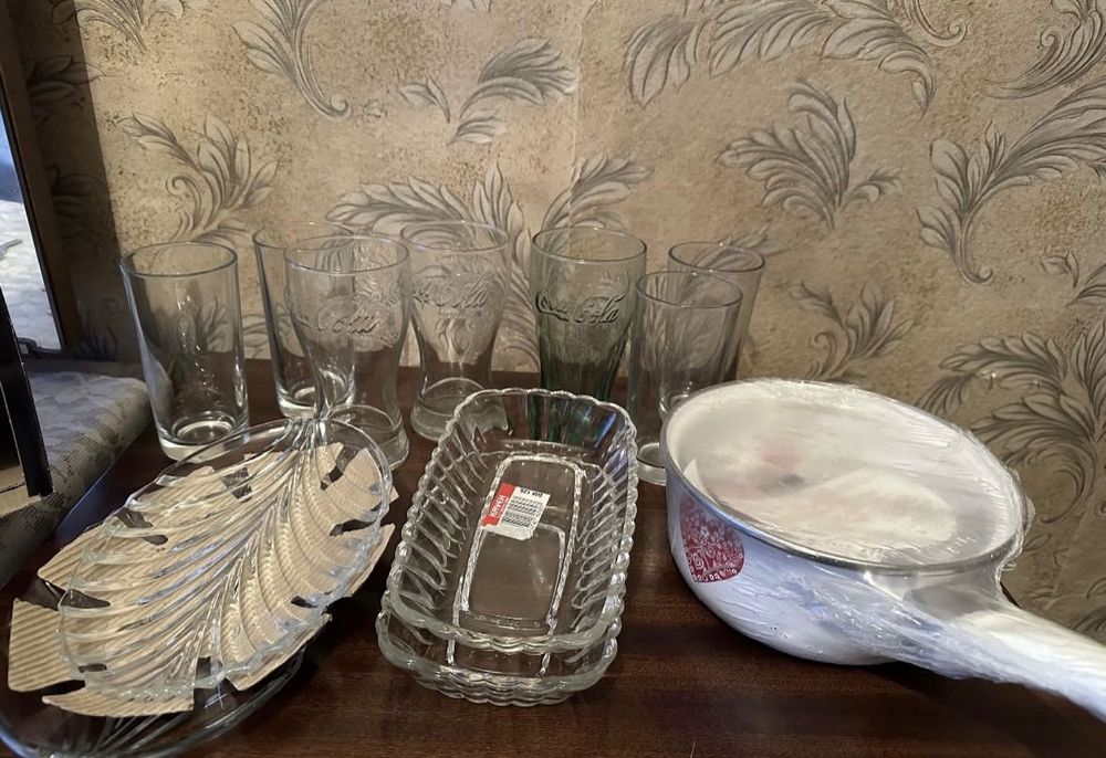 Чаши кока кола,тиган,купи