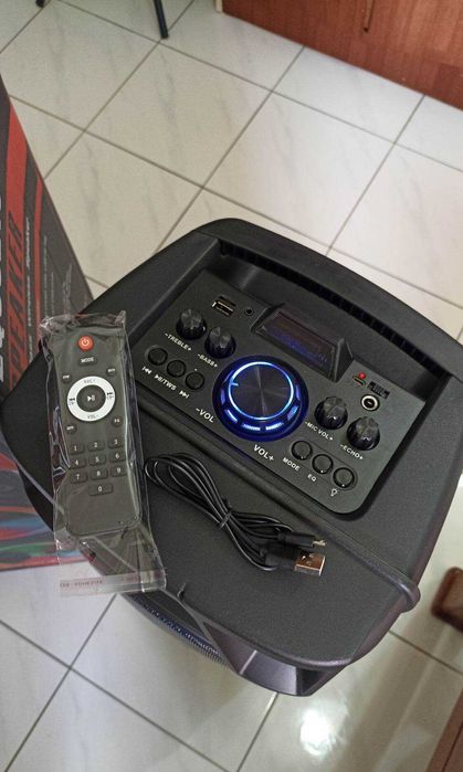 Преносима Двойна Тонколона ZQS-8210, 2x8“ с Bluetooth,FM радио, МP3