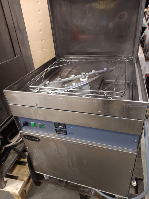 Професионални съдомиялни машини