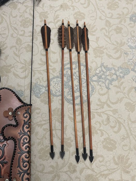 Национальный кожаный лук