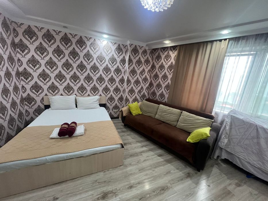 ЖК Лазурный квартал посуточная в центре Левого берега возле Байтерек