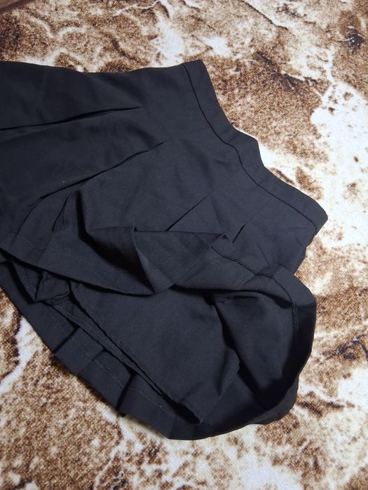 Дамска черна пола