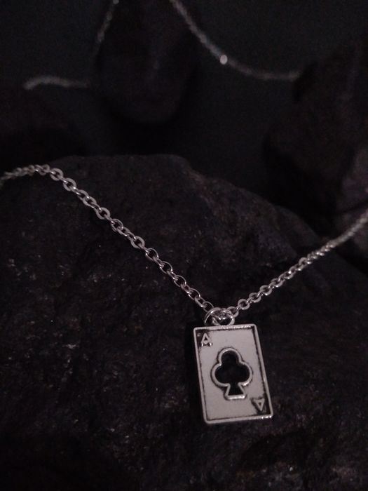 Vând  lănțișoare