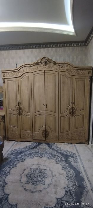 Splaniy kamplekt srochniy sotiladi 5500 ming som