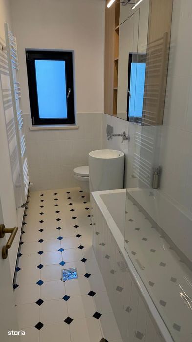 Proprietar vând apartament 2 camere (posibil 3) zona Piața Amzei
