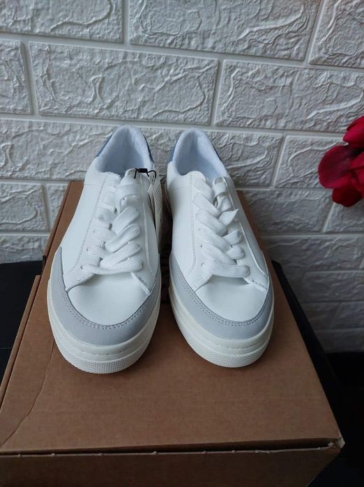 Дамски кецове Mango