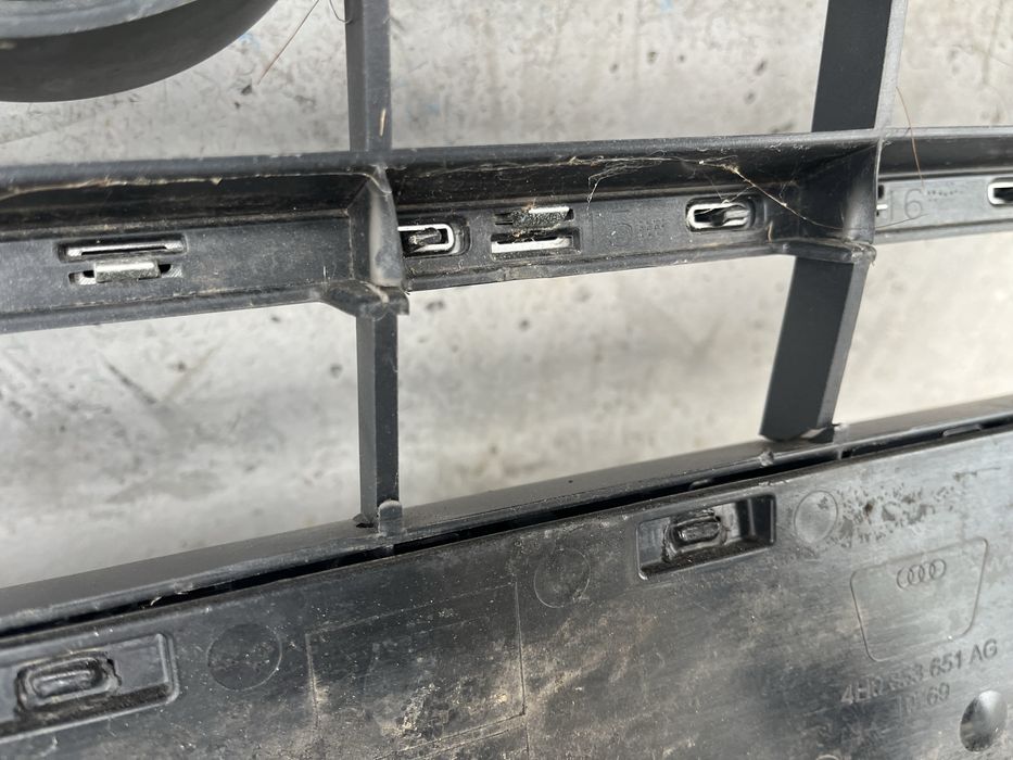 Решетка за Audi A8 S8 D4 Matrix Facelift